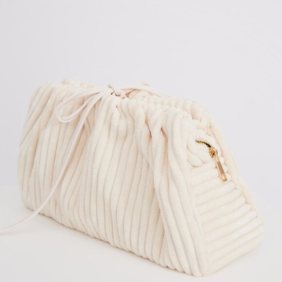 NWOT Pretty Little Thing (PLT) Cream Soft Ribbed Slouch Clutch - Picture 1 of 3